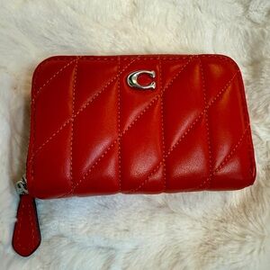 Coach quilted zip around card case with silver hardware